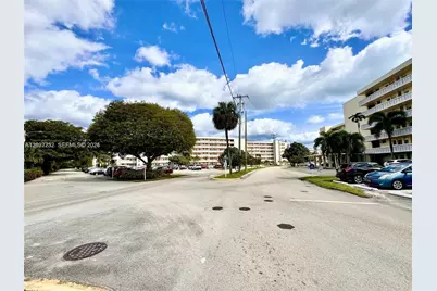 2905 Point East Dr #L102, Aventura, FL 33160 - Photo 12
