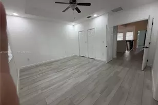 1432 SE 25th Ave, Homestead, FL 33035 - Photo 8