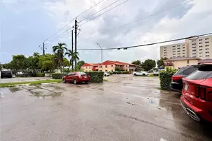 1284 W 44th Pl, Hialeah, FL 33012 - Photo 22