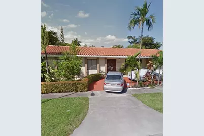 1901 Hammond Dr, Miami Springs, FL 33166 - Photo 2