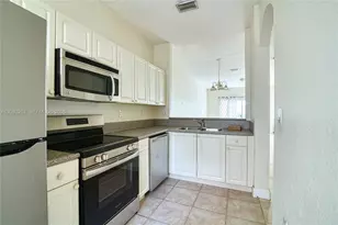 4928 SW 140th Terrace, Miramar, FL 33027 - Photo 6