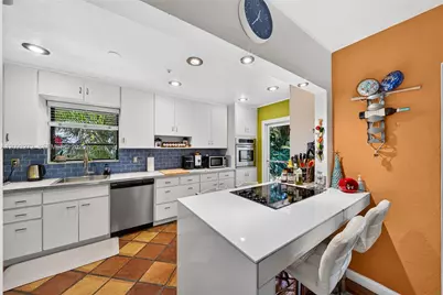 1103 NE 118th St, Biscayne Park, FL 33161 - Photo 30