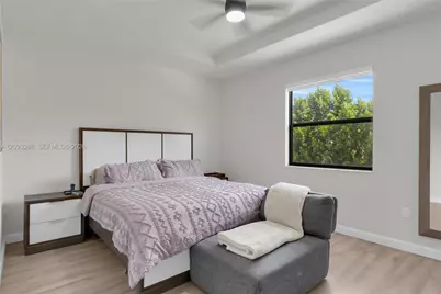 11127 W 32nd Ln, Hialeah, FL 33018 - Photo 20