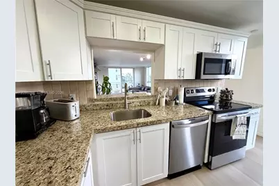 9721 E Bay Harbor Dr #5A, Bay Harbor Islands, FL 33154 - Photo 32