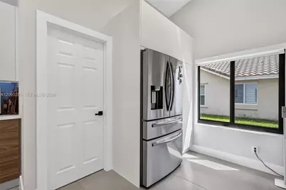 981 SW 126th Way, Davie, FL 33325 - Photo 26