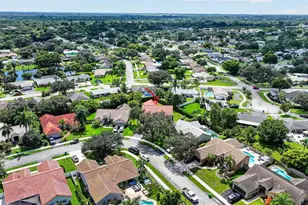 981 SW 126th Way, Davie, FL 33325 - Photo 72