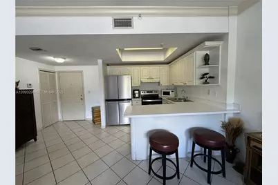 3500 Coral Way #412, Miami, FL 33145 - Photo 4