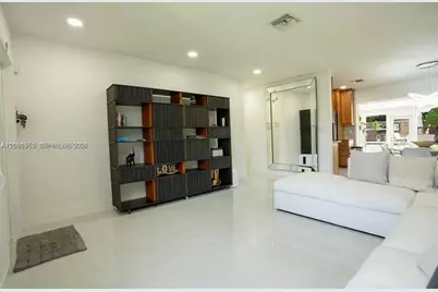 [Address not provided], Hallandale Beach, FL 33009 - Photo 10