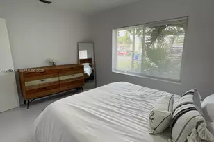 3330 NW 18th St, Miami, FL 33125 - Photo 10