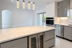 12967 NW 7th Ln, Miami, FL 33182 - Photo 6