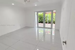 12967 NW 7th Ln, Miami, FL 33182 - Photo 12