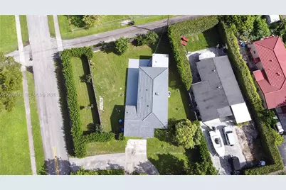 1801 NE 173rd St, North Miami Beach, FL 33162 - Photo 8