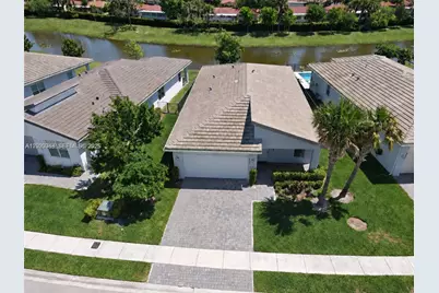 4242 Rosa Dr, Deerfield Beach, FL 33064 - Photo 2