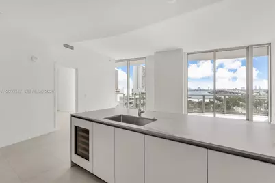 1400 Biscayne Blvd #706, Miami, FL 33132 - Photo 14