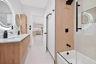 335 NW 108th St, Miami, FL 33168 - Photo 32