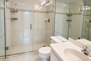 712 NE 26th Ave, Hallandale Beach, FL 33009 - Photo 36