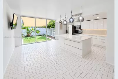 712 NE 26th Ave, Hallandale Beach, FL 33009 - Photo 20