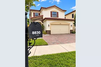 8830 NW 101st Pl, Doral, FL 33178 - Photo 2
