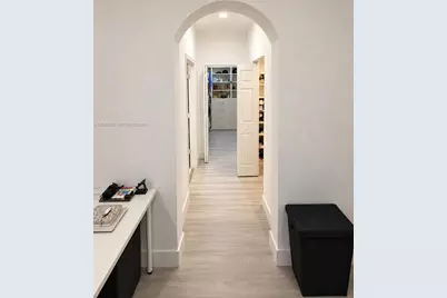 8830 NW 101st Pl, Doral, FL 33178 - Photo 26
