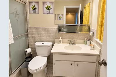 6604 Boulevard Of Champions, North Lauderdale, FL 33068 - Photo 10