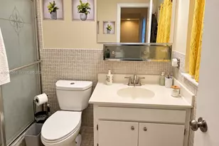 6604 Boulevard of Champions, North Lauderdale, FL 33068 - Photo 10