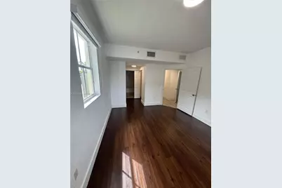 8833 NW 107th Ct #101, Doral, FL 33178 - Photo 6