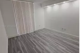 5085 NW 7th St, Miami, FL 33126 - Photo 2
