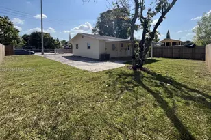 991 E 20th St, Hialeah, FL 33013 - Photo 4