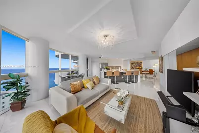 6301 Collins Ave #2107, Miami Beach, FL 33141 - Photo 12