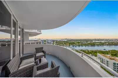 6301 Collins Ave #2107, Miami Beach, FL 33141 - Photo 26