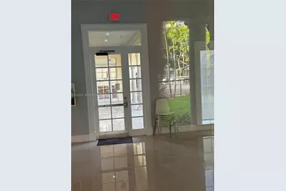 8290 Lake Dr #536, Doral, FL 33166 - Photo 18