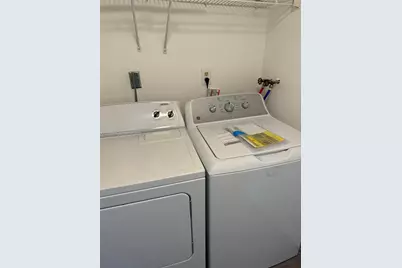 8290 Lake Dr #536, Doral, FL 33166 - Photo 10