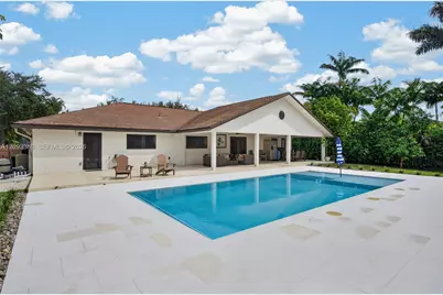 14390 SW 24th St, Davie, FL 33325 - Photo 52