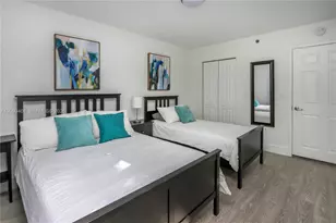 19555 E Country Club Dr, Aventura, FL 33180 - Photo 16