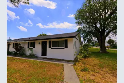 4876 Serafica Dr #1, Lake Worth, FL 33461 - Photo 2