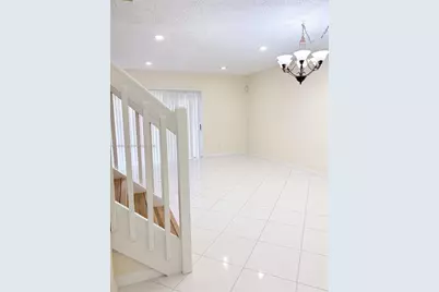 20844 NW 2nd St, Pembroke Pines, FL 33029 - Photo 10