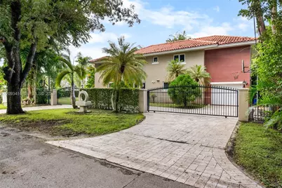 1543 Dorado Ave, Coral Gables, FL 33146 - Photo 4