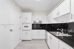 90 Edgewater Dr, Coral Gables, FL 33133 - Photo 6