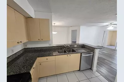2451 Centergate Dr #204, Miramar, FL 33025 - Photo 6