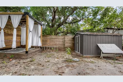 817 NW 17th St, Fort Lauderdale, FL 33311 - Photo 28