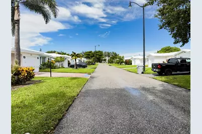 310 NW 25th Ct, Pompano Beach, FL 33064 - Photo 16