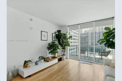 950 Brickell Bay Dr #1208, Miami, FL 33131 - Photo 6