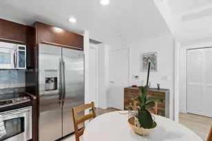 950 Brickell Bay Dr, Miami, FL 33131 - Photo 2