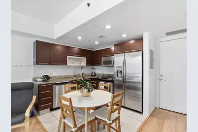 950 Brickell Bay Dr #1208, Miami, FL 33131 - Photo 1