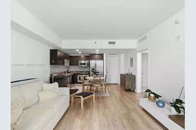 950 Brickell Bay Dr #1208, Miami, FL 33131 - Photo 8