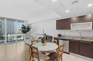 950 Brickell Bay Dr, Miami, FL 33131 - Photo 4
