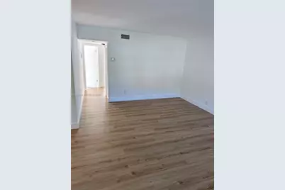 270 Layne Blvd #202, Hallandale Beach, FL 33009 - Photo 2