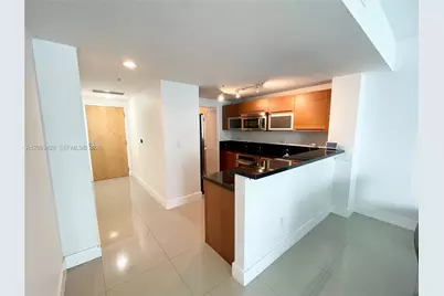 253 NE 2nd St #2506, Miami, FL 33132 - Photo 14