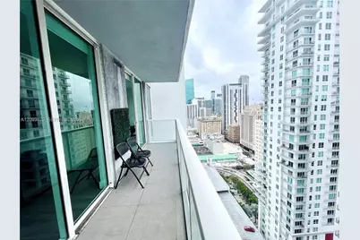 253 NE 2nd St #2506, Miami, FL 33132 - Photo 2
