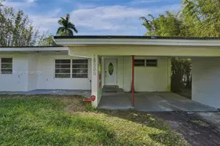 18500 NE 23rd Ct, Miami, FL 33180 - Photo 4